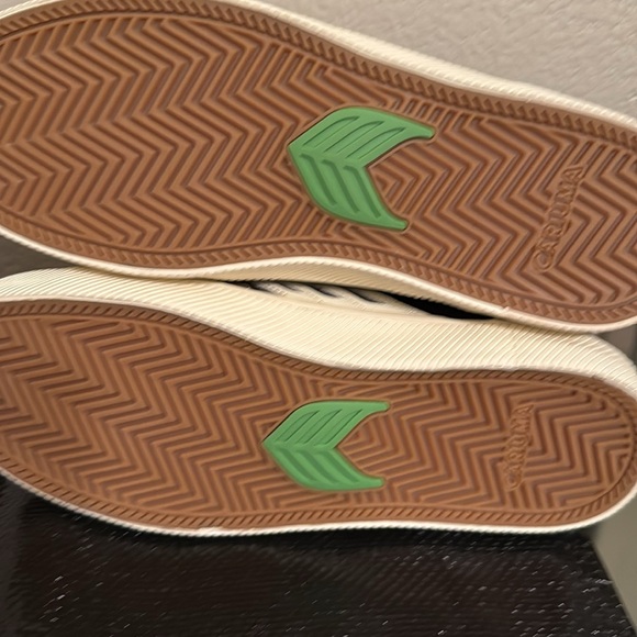 Cariuma Catiba Pro Skate High Tops W9.5 / M8, Black Premium Leather Dark Khaki - Picture 5 of 5